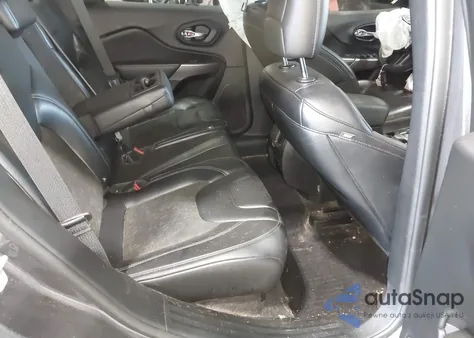 2019 Jeep Cherokee Latitude Plus Fwd from USA, damaged, VIN 1C4PJLLB4KD144270